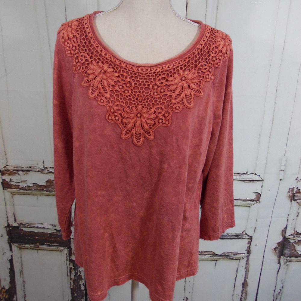 EUC CJ Banks T-Shirt PLUS Sz X Acid Washed Dk Pink